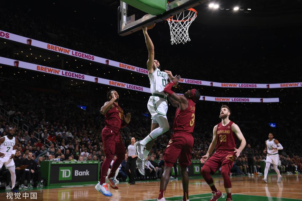 更是球场智 更是球场智